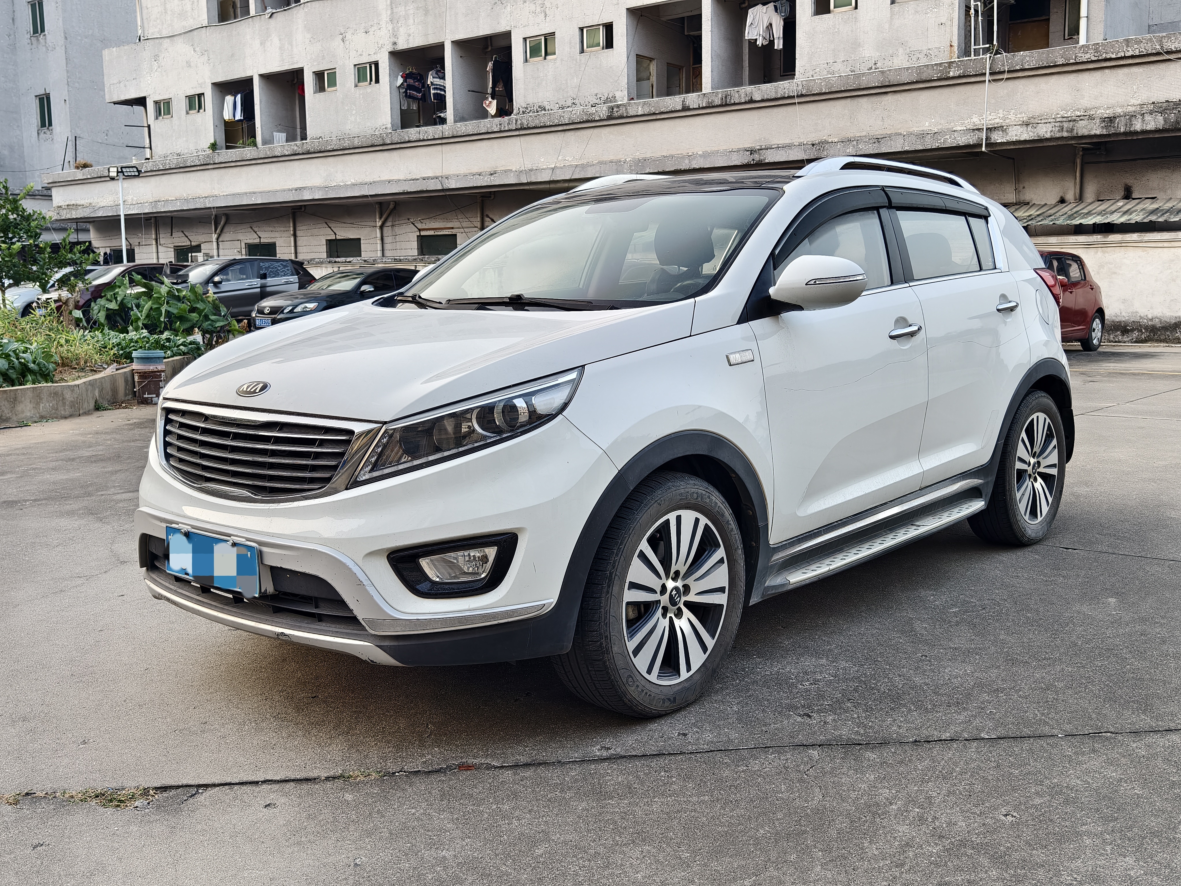 Kia Sportage 2.0L Automatic 2WD DLX